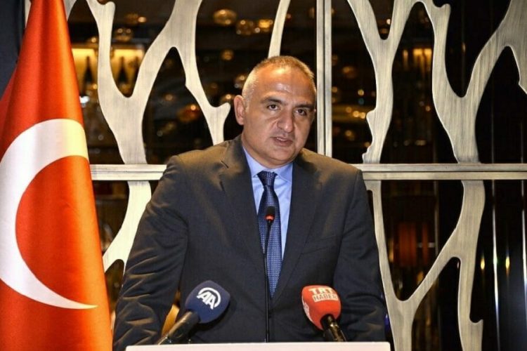 новость 05-11-2020 Министр туризма Турции рассказал о сроках восстановления туристической отрасли