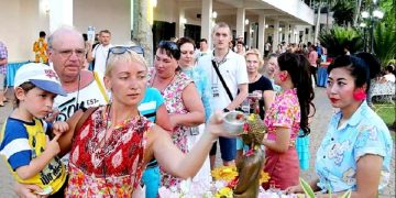 новость 14-11-2020 Российские туристы, имеющие на счету более 1,3 миллиона рублей, могут посещать Таиланд