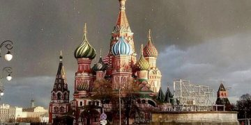 Правительство Москвы запрещает новогодние фестивали и базары