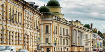 Россияне высказали свое мнение об ужесточении карантина