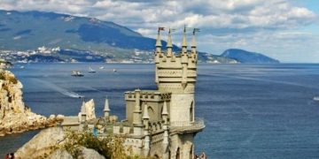 В Крыму рассмотрят возможности организации новогодних праздников
