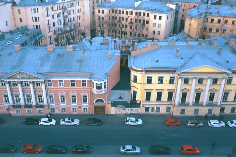 Квартира Иосифа Бродского открывается для туристов в Санкт-Петербурге