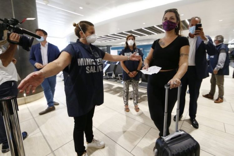 В Италии нашли ключ к полномасштабному открытию границ без карантина