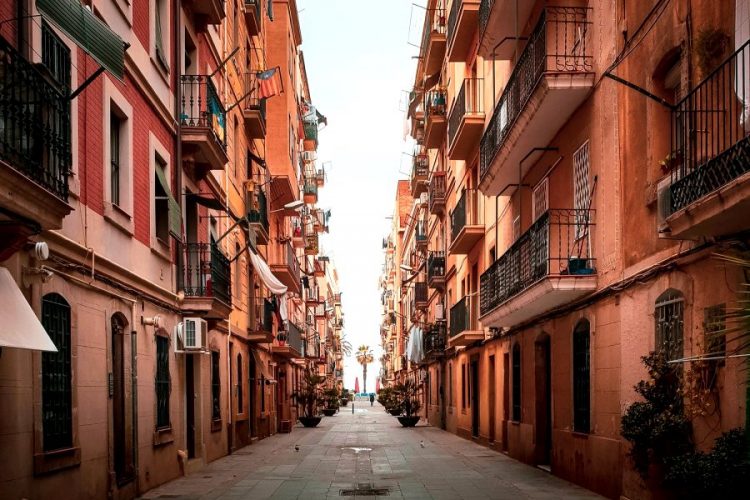 В Каталонии ослабили карантин в преддверии Нового года