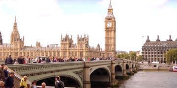 Открытая для россиян страна уменьшила карантин до 5 дней