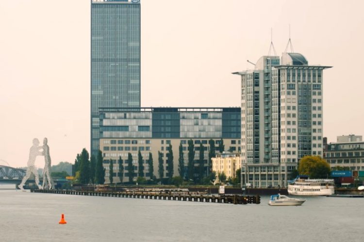 ВОЗ прокомментировала закрытие Европы на жесткий карантин