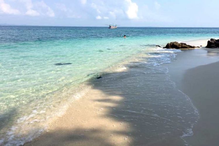 Как легально и нелегально можно отправиться в отпуск в Камбоджу