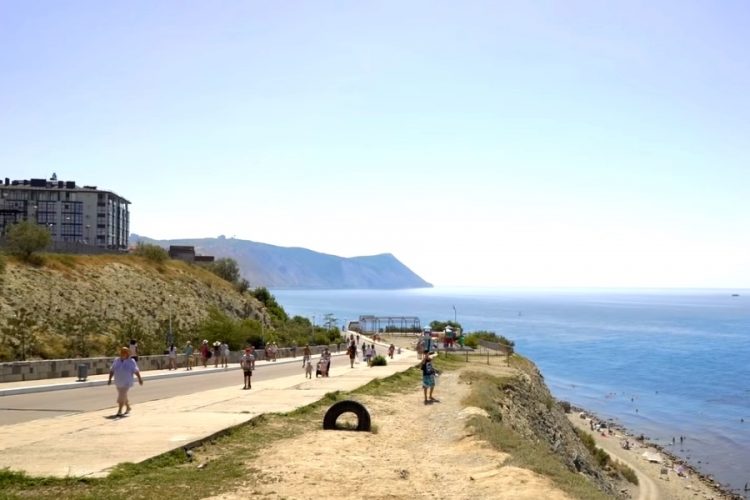 АЛЕАН: каждый 5 турист собирается летом 2021 года в Анапу