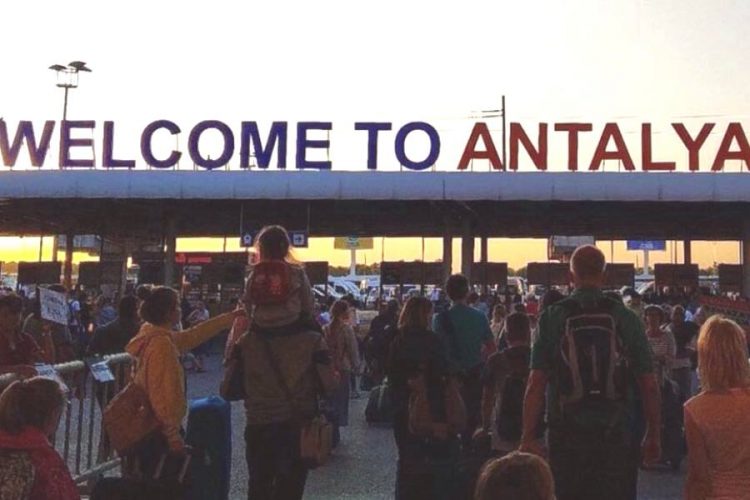 Туристы хотят сравнить статистику заразившихся Covid в Турции и Краснодарском крае