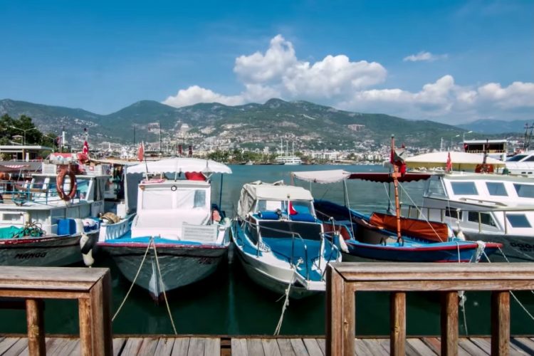 В ближайшее время в Алании сохранится тепло