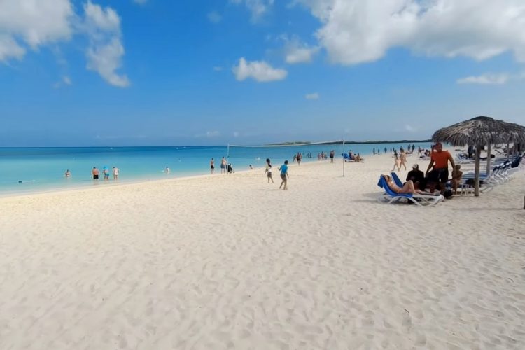 Куба удивила первых российских туристов