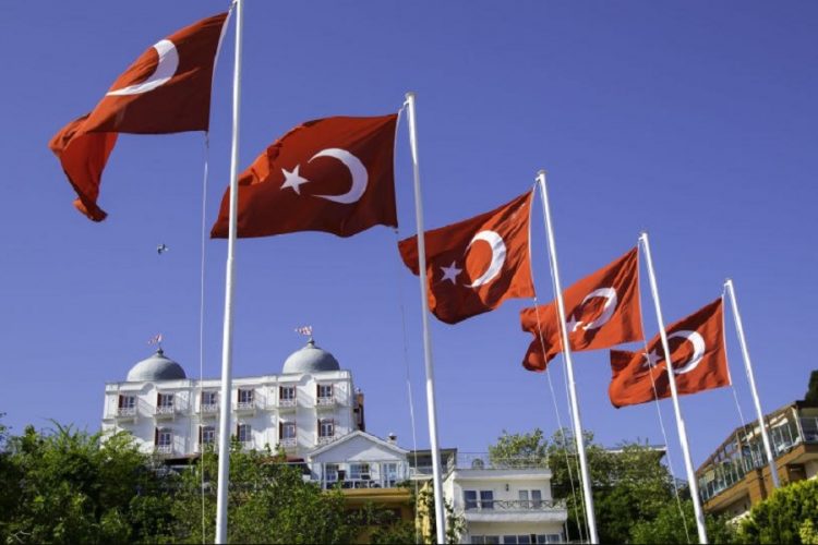 новость 22-12-2020Турция закрывает границы с четырьмя странами