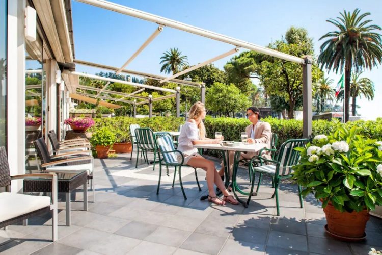 новость 04-12-2020 Маленькие семейные отели в Италии массово скупаются иностранцами