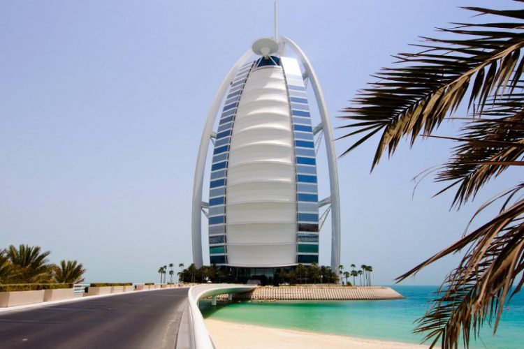 новость 31-12-2020 Правила приема туристов в ОАЭ стали более лояльными - заявляют турагенты