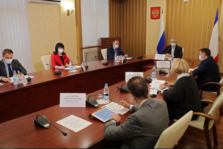 новость 10-12-2020 Руководитель республики Крым пообещал наказать отели за проведение новогодних корпоративов