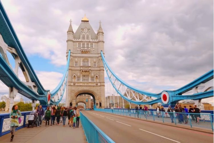 Россия продлевает приостановку рейсов в Великобританию