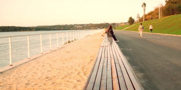 В новогодней столице решают, звать ли туристов на Новый год