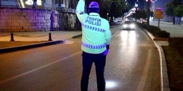 В Турцию начнут впускать только с тестами на ковид