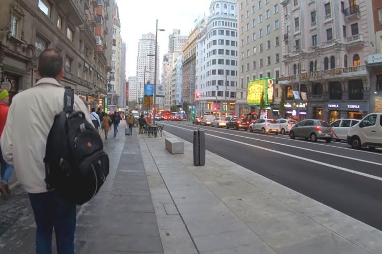 Евросоюз обозначил свою позицию в вопросе справок о вакцинации у туристов