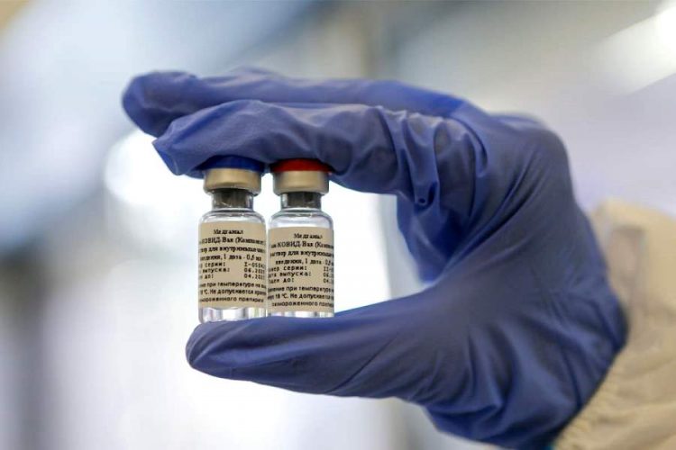 Тесты и вакцину от ковида назвали способом поднять стоимость туруслуг