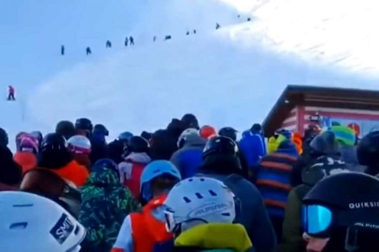 На курортах Сочи озвучили первые показатели турпотока