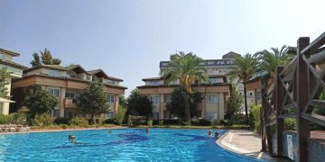 Туристы умудряются возвращать деньги за отмененные туры, не дожидаясь декабря 2021 года