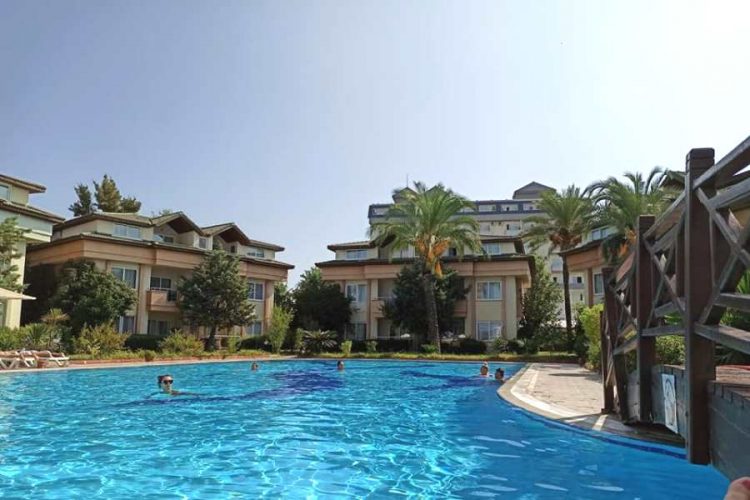 Туристы умудряются возвращать деньги за отмененные туры, не дожидаясь декабря 2021 года