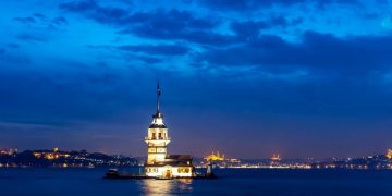 В Турции ввели новые ограничения на новогодние праздники