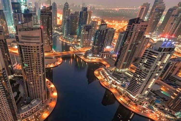 Россиян интересуют дорогие и продолжительные туры в ОАЭ