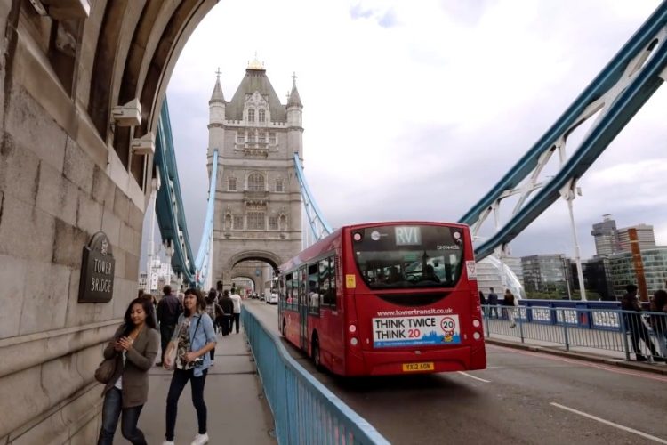 Оперативный штаб РФ сообщил об отмене рейсов в Великобританию