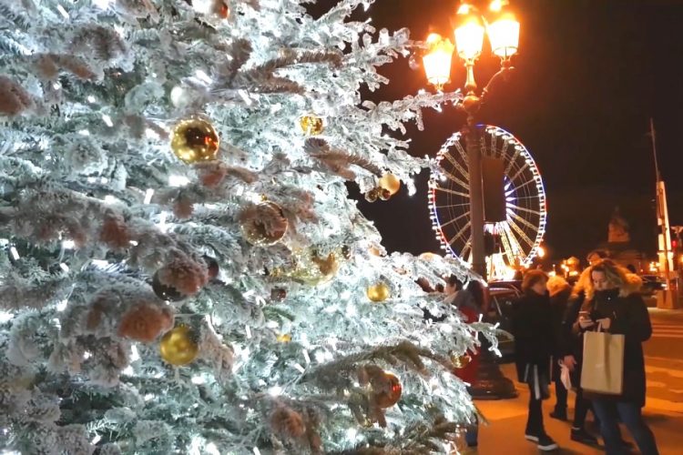 Франция рассказала, как будет отмечать в этом году Рождество