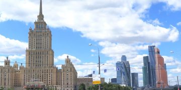 Отели Москвы рискуют остаться пустыми на Новый год