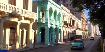 Россияне вышли на первое место по численности на курортах Кубы