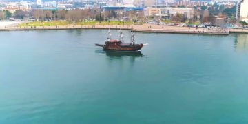 Греция вводит 10-дневный карантин для туристов