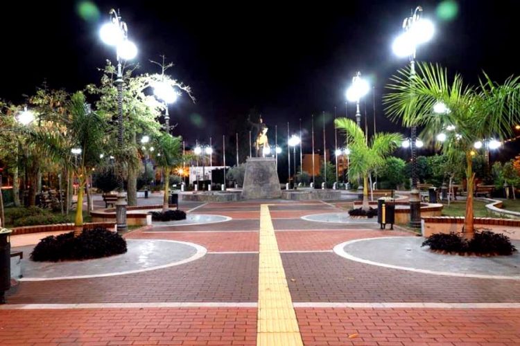 news/Chetyre iz pyati turistov v Antal'ye ponimayut russkiy yazyk