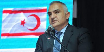 новость 05-01-2021 Министр туризма Турции рассказал, когда откроется летний сезон