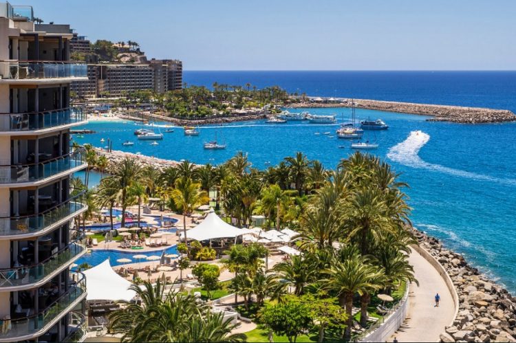 новость 06-01-2021 Африканские беженцы угрожают имиджу Канарских островов