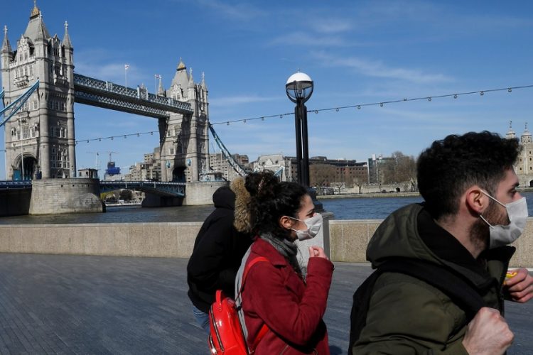 новость 16-01-2021 Еще ряд стран ужесточает меры из-за британского штамма covid