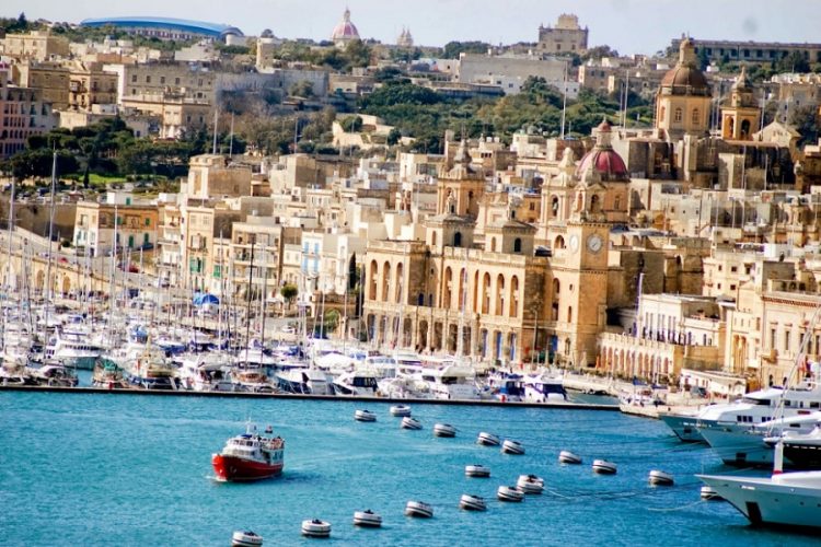 ноость 24-01-2021 Мальта пустит туристов после вакцинации 70% населения