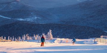 новость 10-01-2021 Этой зимой отдых на Шерегеше могут себе позволить лишь москвичи