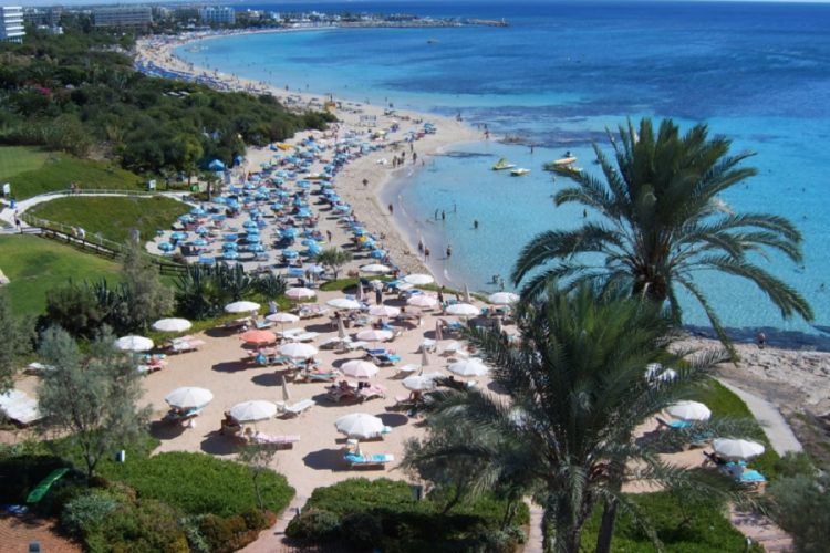 новость 05-01-2021 Пандемия covid отбросила туризм Кипра на сорок лет назад