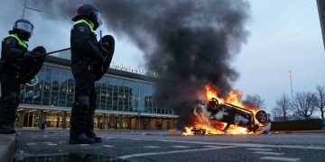 новость 26-01-2021 В ЕС работники туристической индустрии устраивают акции протеста