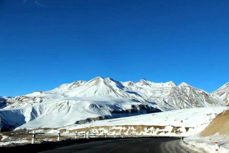 Федерация отелей Грузии сообщила, что туризм в стране умер