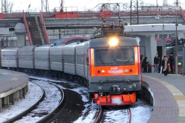 Пассажиры поездов с температурой будут изолированы от других