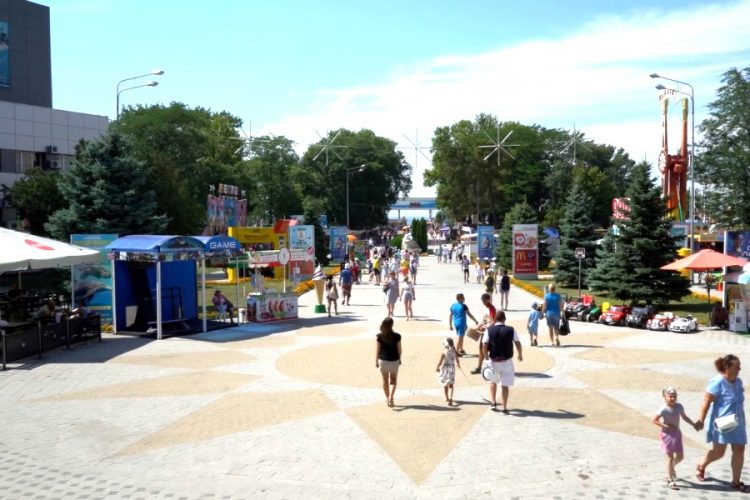 Стало известно, насколько упал турпоток в Краснодарском крае по итогу года