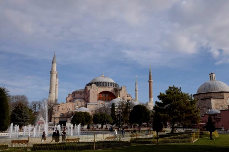 Страховщики сообщили основные причины обращений туристов