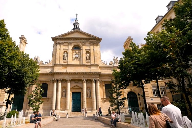 Последние действия властей Италии и Дании стали ловушкой для турбизнеса