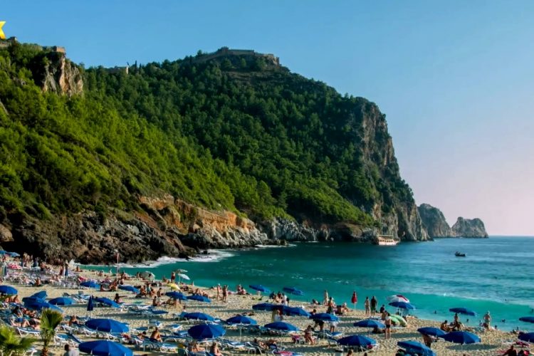 Ростуризм удалил из реестра туроператора, отправляющего россиян в Турцию