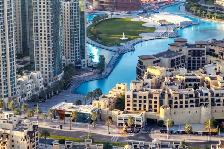 Дубай создал тишину в отелях и ресторанах