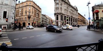 Ресторанам Петербурга разрешили работать дольше